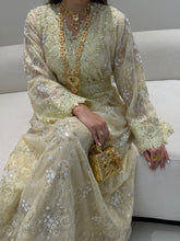 Load image into Gallery viewer, D 180
