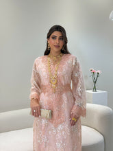 Load image into Gallery viewer, D 182
