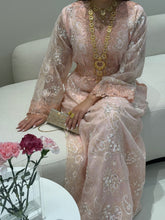 Load image into Gallery viewer, D 182
