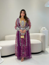 Load image into Gallery viewer, T 108
