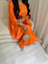 Load image into Gallery viewer, Orange bisht
